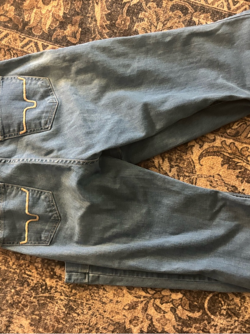 Kimes Ranch Woman’s Jeans size 6/34